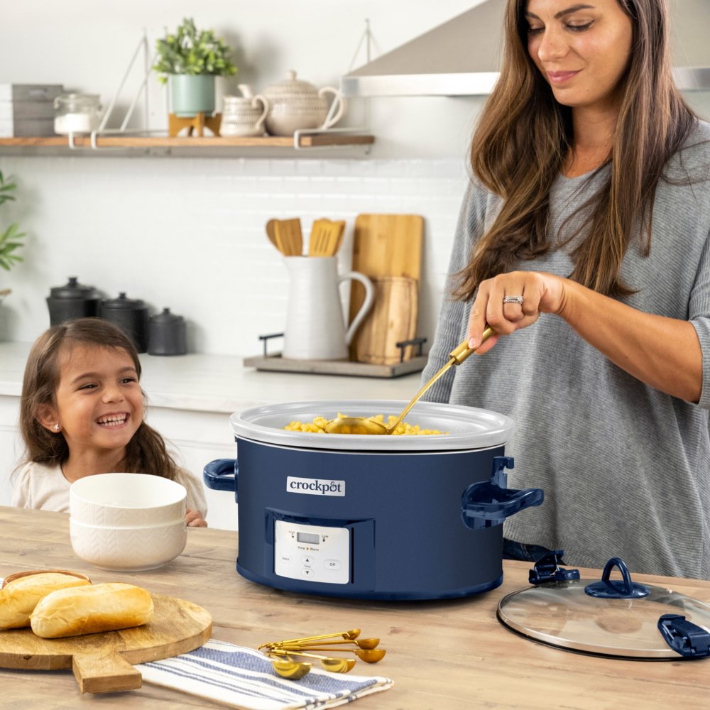 crock-pot-design-series-7-quart-cook-and-carry-slow-cooker-poseidon-programmable-slow-cooker-with-locking-lid-f5 DC-39109-Crockpot_2022FallDesigns-Poseidon-ATF02-nogfx